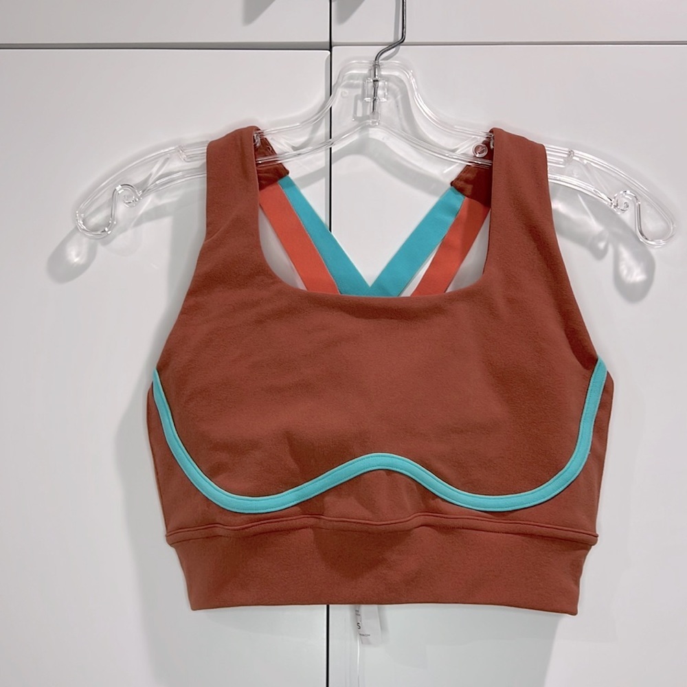 NWT Fabletics Womens Size Small Freya Sculpt Knit Sports Bra
